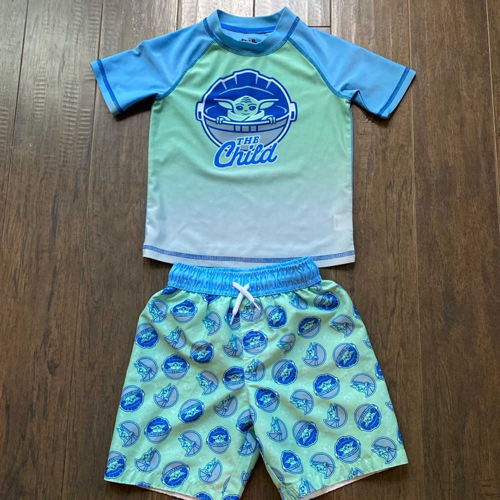 Star Wars The Mandalorian Grogu Baby Yoda Swim Shorts and Rash Guard Shirt Set